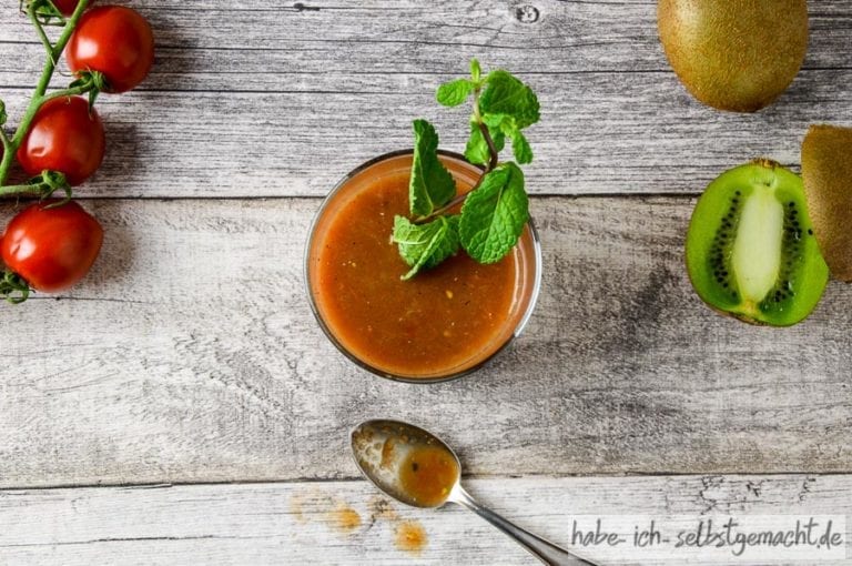 Saft #6 – Aromatischer Kiwi Tomate Minze Saft