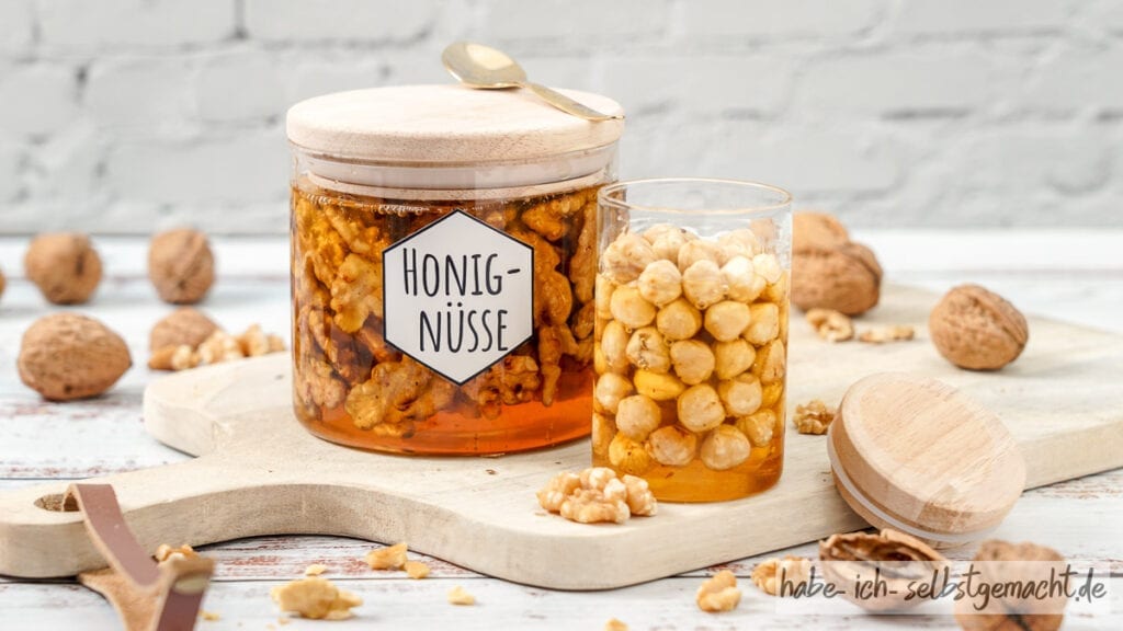 Nüsse in Honig (Honignüsse)