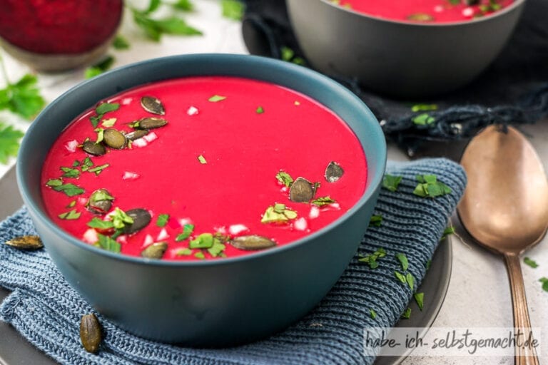 Rote Bete Suppe mit Apfel - Selbstgemacht - Der Foodblog