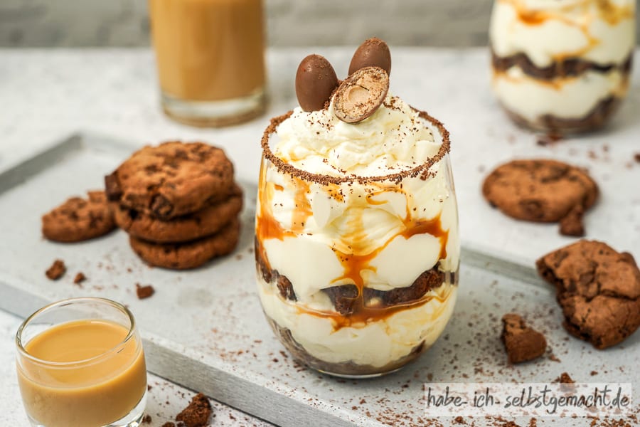Karamell Creme Dessert mit Schoko Cookies