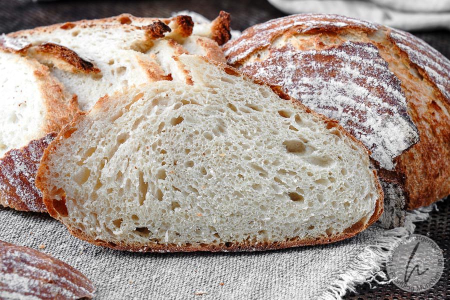 Französisches Dinkel Boule (rundes Brot)