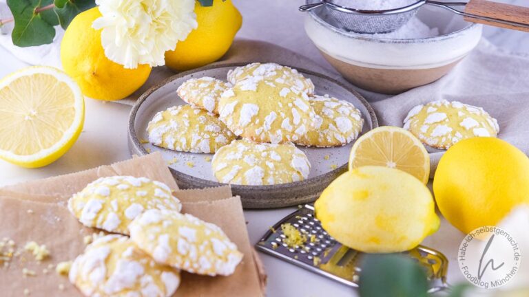 Zitronenkekse (Lemon Crinkle Cookies)