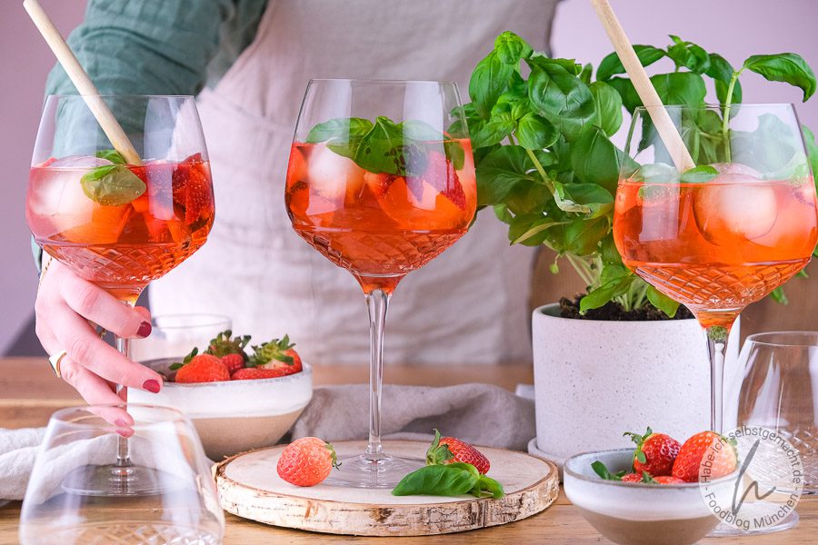 Erdbeer Gin Tonic als Cocktail