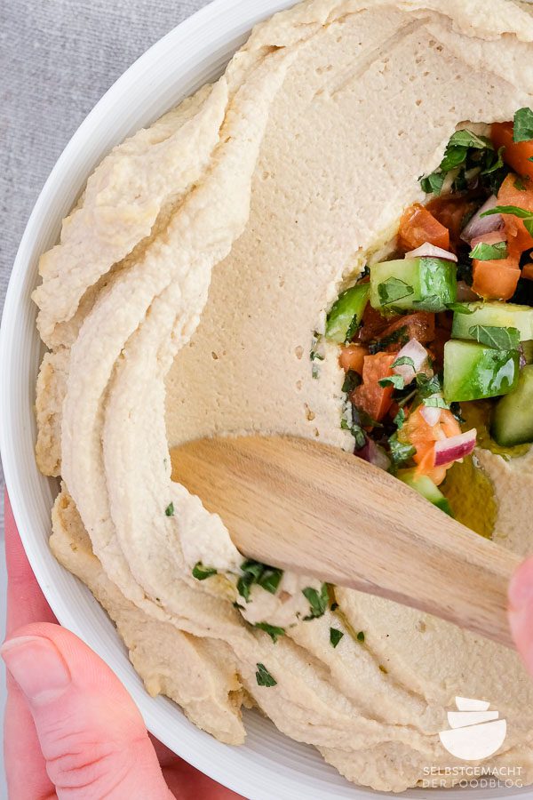 Hummus Rezept als Vorspeise, gesunder Gemüse Dip und zur Mezze Platte
