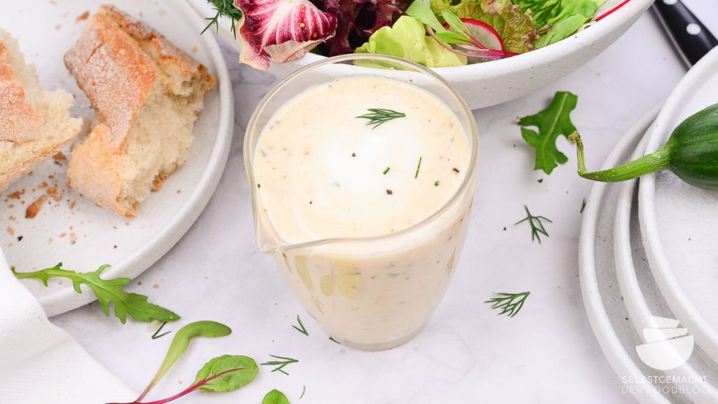 Leichtes Joghurt Dressing für Salat