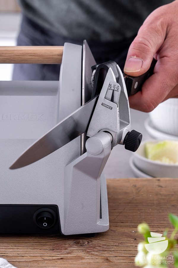 Messer schleifen: Produkttest Messerschärfer Tormek T-1