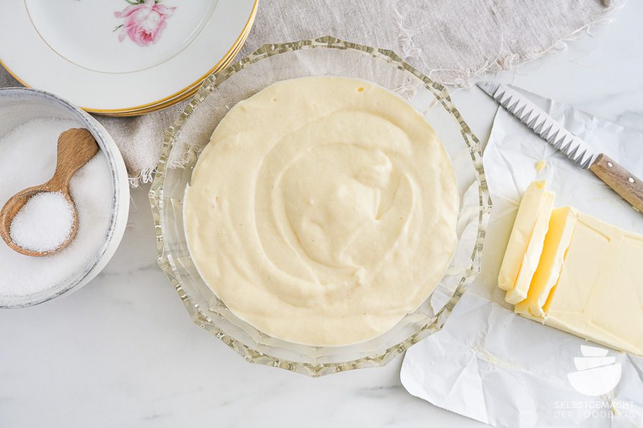 Schnelle und einfache Buttercreme mit Pudding als Tortencreme oder Kuchencreme
