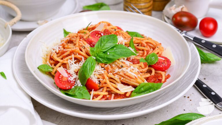 Schnelle Spaghetti mit Tomatensauce